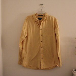 EDDIE BAUER Men's Relaxed Fit Button-Down Dress Shirt